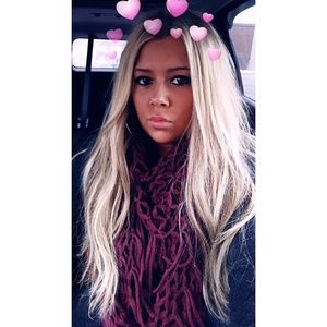 Meet your Posher, Alyssa